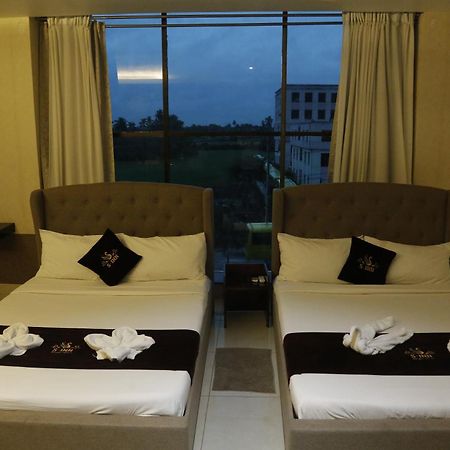 Hotel S-Inn Pālakollu 外观 照片