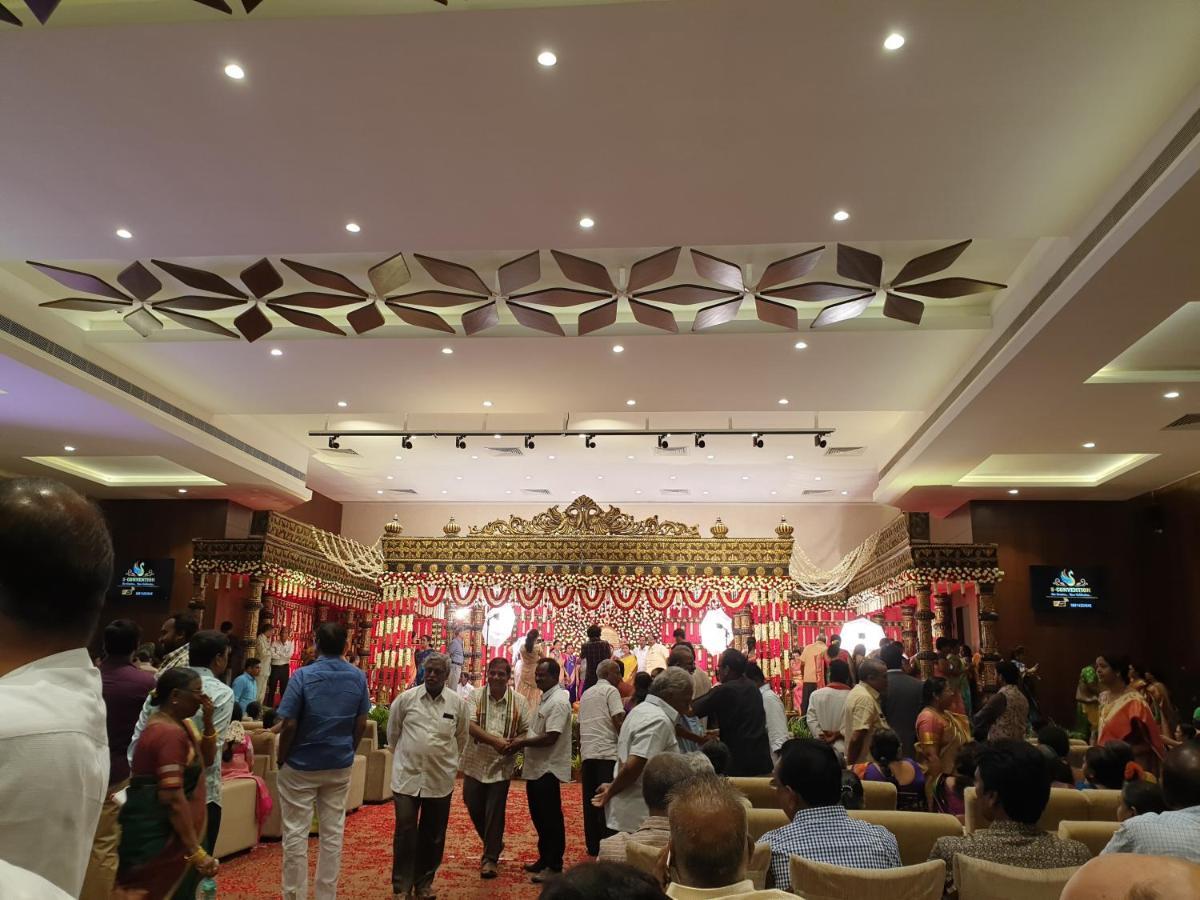 Hotel S-Inn Pālakollu 外观 照片