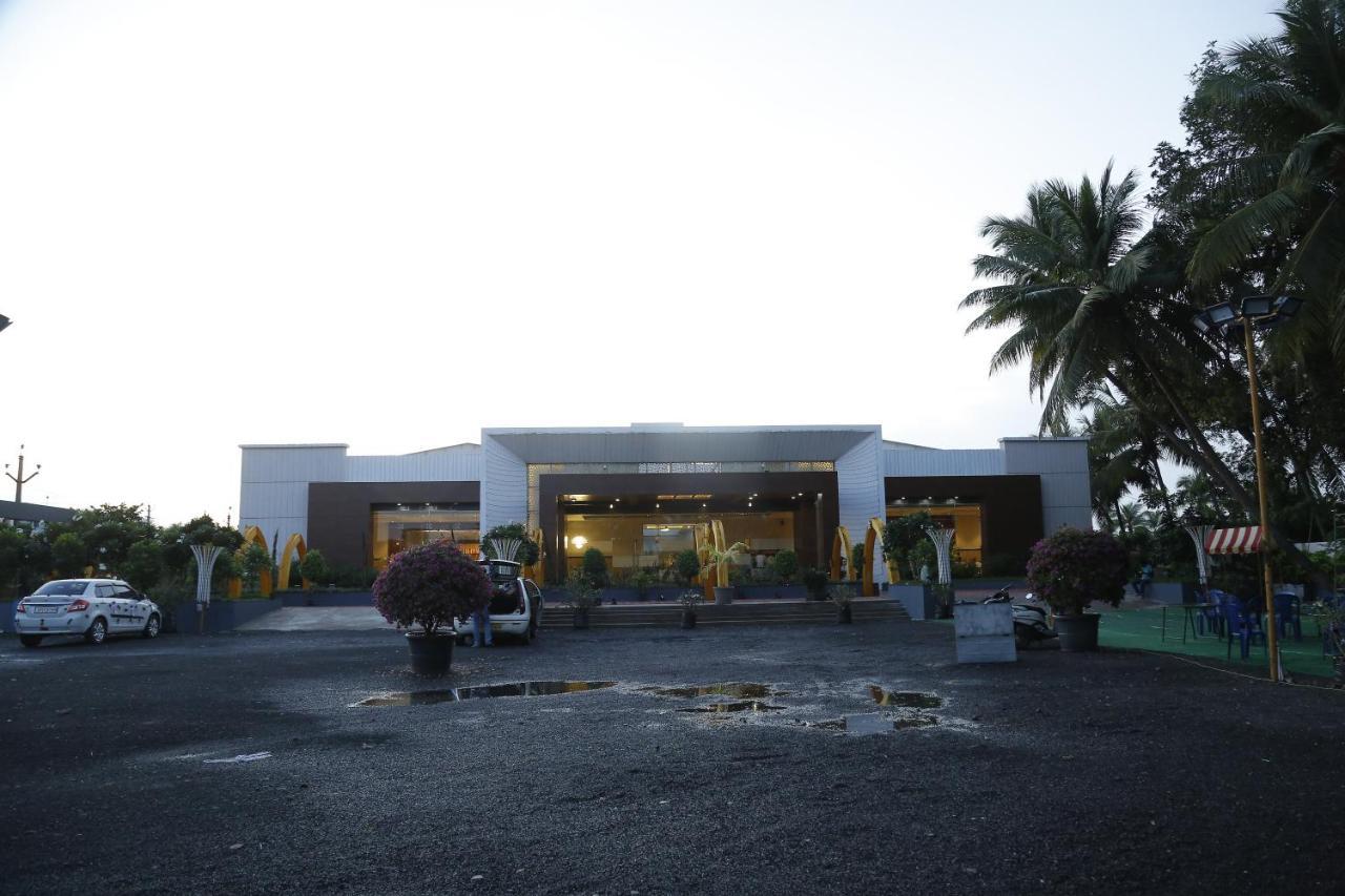 Hotel S-Inn Pālakollu 外观 照片