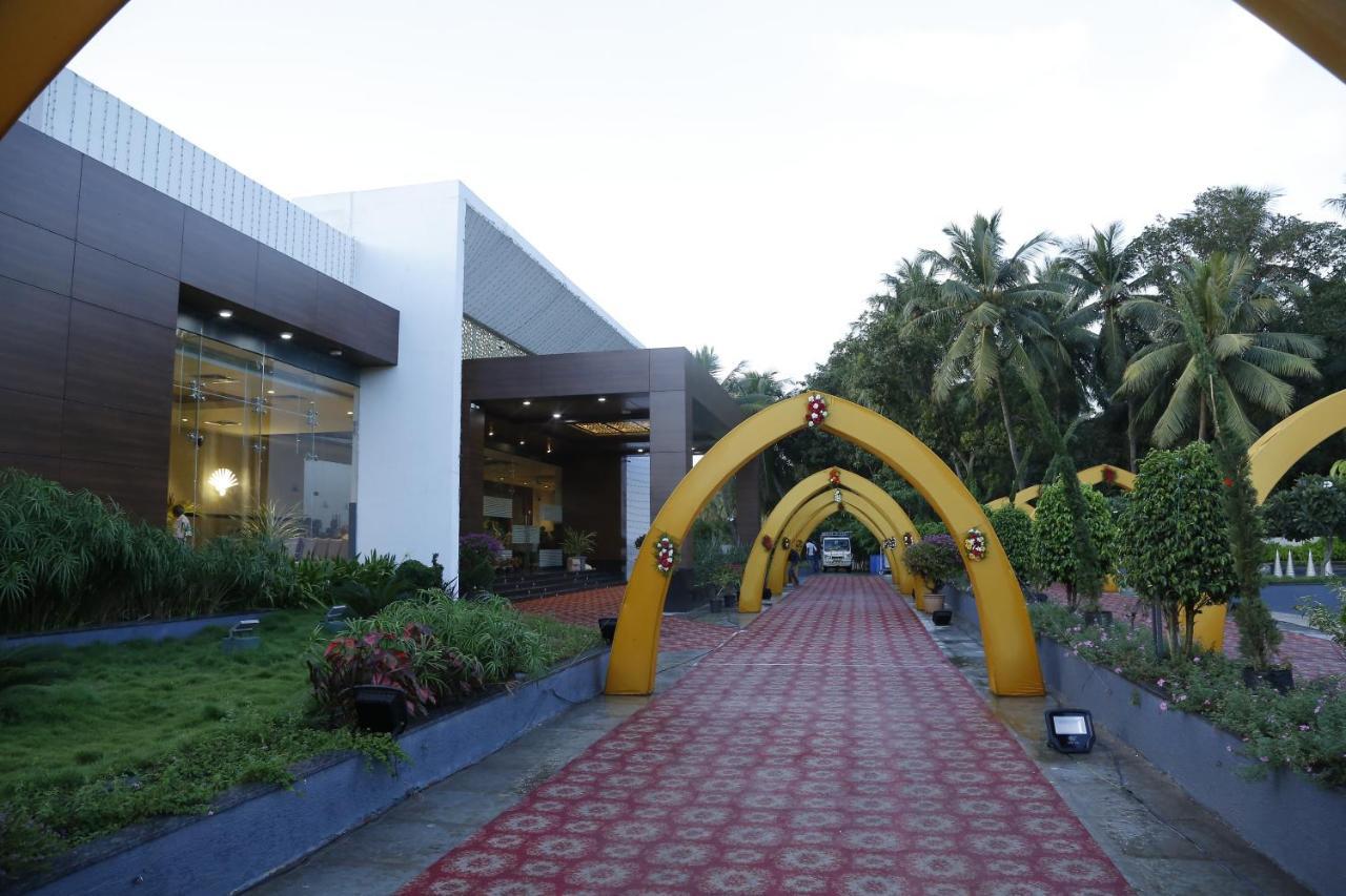 Hotel S-Inn Pālakollu 外观 照片